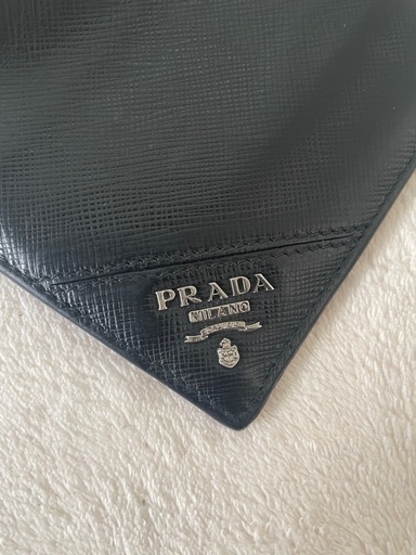 PRADA長財布