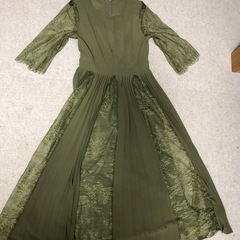 【美品】ワンピースドレス　Sサイズ　カーキの画像