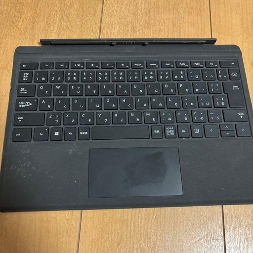 Microsoft Surface Pro 4 本体 + キーボード + ペン