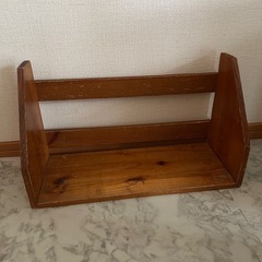 木製の本棚