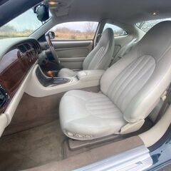 ジャガーＸＫ８クラシック　８万ｋｍ　ジャガー専門店で整備済み　タイヤほぼ新品の画像