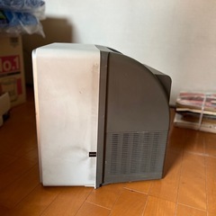 ビデオテープ内蔵テレビの画像