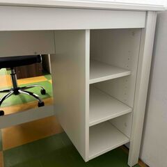 M205　ホワイトデスクの画像