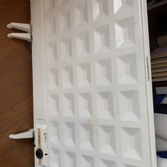空気が汚れない！薄型オイルヒーター