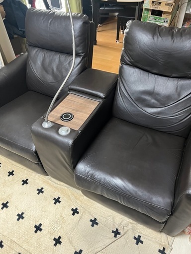 2人用電動本革リクライニングソファー(Nストラス)