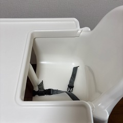 急募　お譲りします！　イケア ANTILOP アンティロープ ハイチェア トレイ付き ホワイト/シルバーカラー の画像