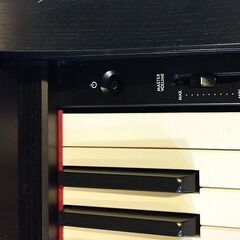 最終値下げ【美品、完動品、フルセット】YAMAHA（ヤマハ）電子ピアノ CLP-735 クラビノーバ　2020年製　黒　椅子付きの画像
