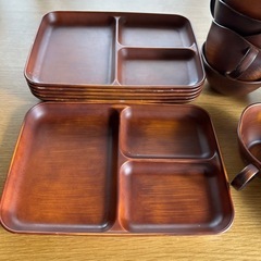 食器の画像