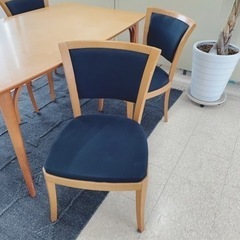 ダイニングテーブル　無料ですの画像