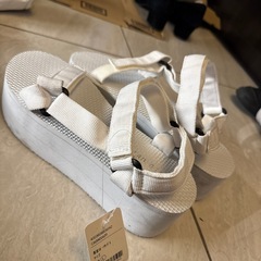白　厚底サンダル　Lサイズの画像
