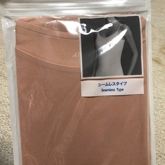 【新品】ユニクロ　エアリズムキャミソール　シームレスタイプ　Sサイズ