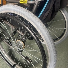 【売却済🙇】新品タイヤ‼️【カワムラサイクル】自走式車いす　介護　リハビリにの画像