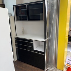 ダイニングボード　食器棚