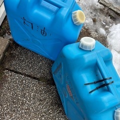灯油ポリタンク4つセット