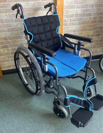 【売却済?】新品タイヤ‼️【カワムラサイクル】自走式車いす　介護　リハビリに