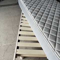 商談中　シングルベッドの画像