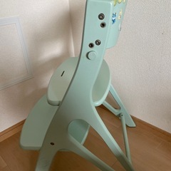 成長に合わせて調整できるベビーチェアの画像