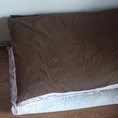 【取引中】敷布団 2枚有の画像