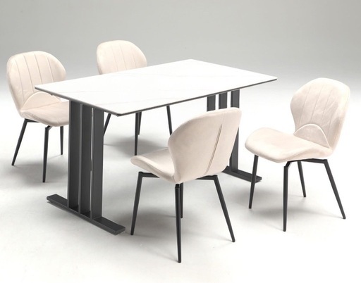 定価￥35,200 ダイニングチェア2脚セット サカイ工芸 新品未使用  エステサロン の待合に使用するつもりで購入しましたが、高さが合わず・・ 別のものを使うことにしたので 新品 未使用 です。  落ち着いた くすみカラー の 白 と肌触りの良い生地がとても心地よく 落ち着いた大人の雰囲気です。 アイボリー より落ち着きのある グレージュ より華やかな印象です。 貝のような縫い目が美しく、甘すぎない可愛さに一目惚れしました。  ダイニングチェア や ドレッサー の 椅子 として いかがでしょうか？