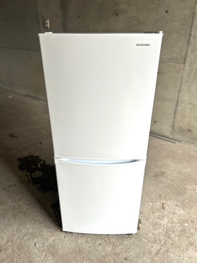 アイリスオーヤマ ノンフロン冷凍冷蔵庫 IRSD-14A-W 142ℓ　2023年製