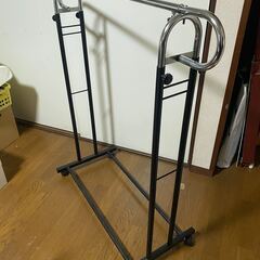【引き取り限定さしあげます】ハンガーラック　横幅最小80cm、高...