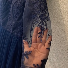 Chi Chi London チチロンドン ネイビー刺繍レースドレス結婚式の画像