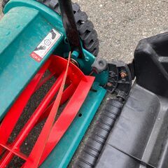 5/13 値下げ🍃お買い得🍃手動式芝刈機🍃BOSCH ボッシュ AHM38C🍃草刈り機 草払い機 農具 農機具 農業機械 ガーデニング 畑 庭いじり🍃の画像