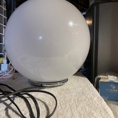 丸型照明　置き型ライトの画像