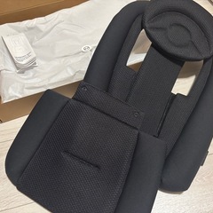 未使用  サイベックス 
新生児用 インレイ ベビーカー用