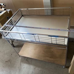 決まりました、店舗用　特売りワゴン台車　中古品　折り畳み可能　小...