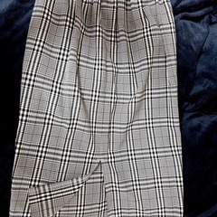 チェック　タイトスカート　膝下　シンプル　フォーマル　上品の画像