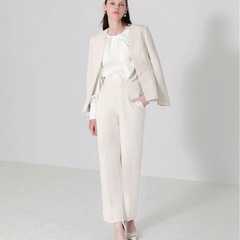 【LEJA】直し有り　レジャ パンツスーツ セットアップ ベージュSサイズの画像