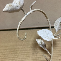 鳥のオブジェの画像