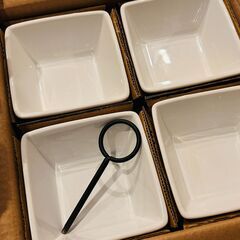 スクエア 磁器ボウルセットの画像