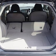 この車も負けていません！　　ホンダ　インサイト