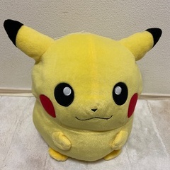 スーパーDXまんまるぬいぐるみ　ピカチュウ