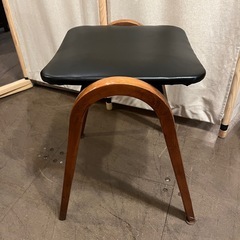 《売約済》【武蔵小山店】 【～4/14限定SALE！店内全品20%お値引き！】　 秋田木工 剣持勇 スタッキングスツール スタッキング　スツール　チェア　イス　椅子　曲木　曲げ木　レトロ　ビンテージ　アンティーク　クラシック　ブナ材の画像