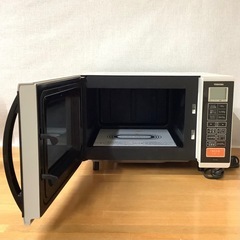 TOSHIBA 東芝 石窯オーブン 電子レンジ オーブンレンジ ER-YK3(W)  2015年製 アイボリー ホワイト 白 容量17L 遠赤・脱臭ブラックコート の画像