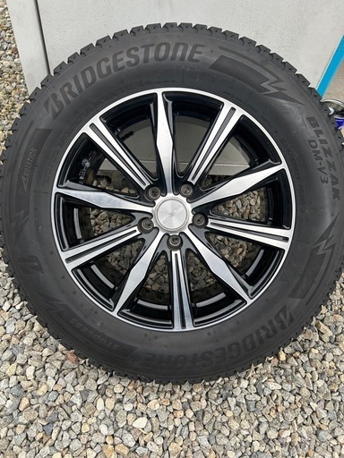 スタッドレスタイヤ