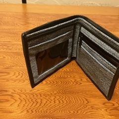リーバイスの二つ折財布　【未使用品】の画像