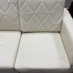三人掛けホワイトソファの画像