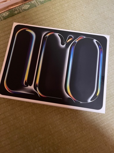 iPad Pro 13インチWi-Fiモデル 256GB（標準ガラス搭載）- シルバー  新品未使用未開封です。