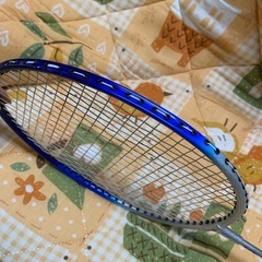 バドミントンラケットの画像
