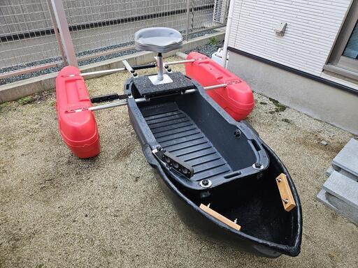 フロートボート　ワイド仕様　シャークヘッド付き