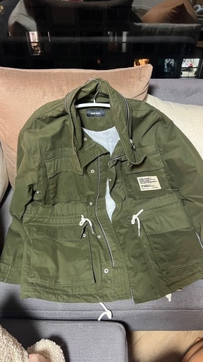 【定価９万円】美品　DIESEL ミリタリージャケット メンズ　新中古品　ディーゼル