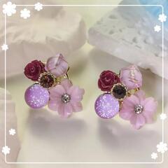 ★未使用★美品★フラワーモチーフ ピンク系ピアス ストーン付きの画像