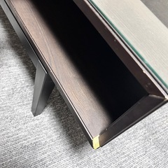 ガラステーブルの画像