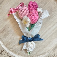 ハンドメイド品 チューリップ 編み物