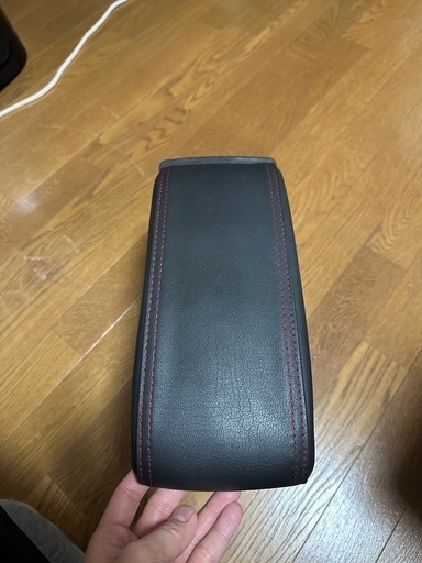 アクアのアームレストとカーナビcarplay