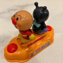 アンパンマン　おしりでドン